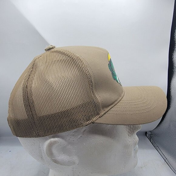 Bass Pro Shops Snapback Trucker Hat Cap Beige Logo Mesh Outdoor Fishing - Picture 4 of 10